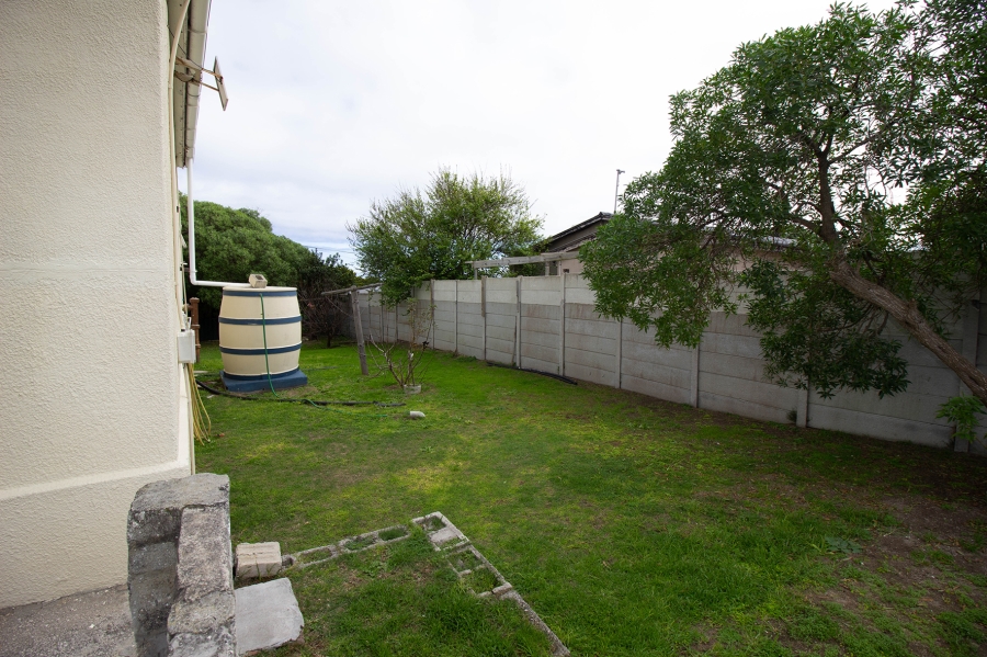 4 Bedroom Property for Sale in Gansbaai Central Western Cape